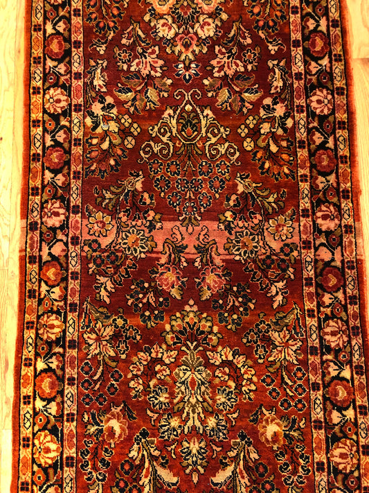 Sarouk 2'7 x 17'11 - Runner (ca.1910) Handmade