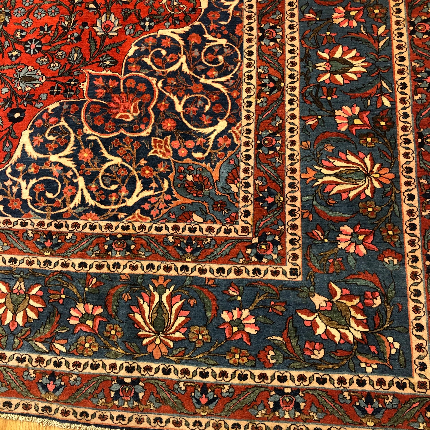 Saman Bakhtiari Area Rug 10 x 13 ft (ca.1850) Handmade